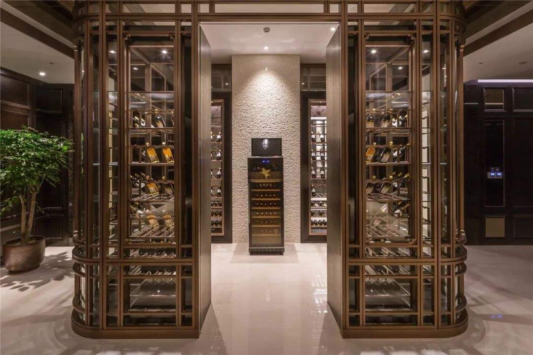 卓正裝飾店鋪裝修店內(nèi)紅酒房設計方案